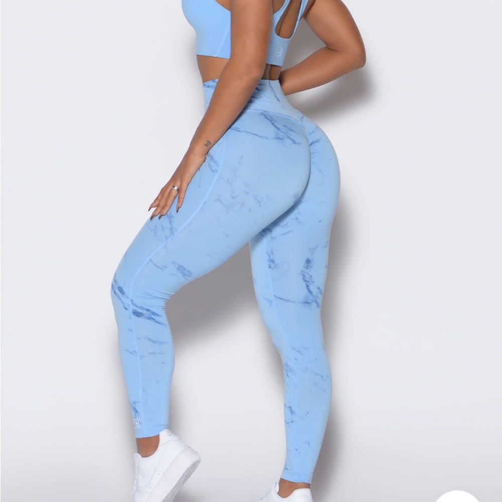 Bombshell sportswear Marble leggings and bra